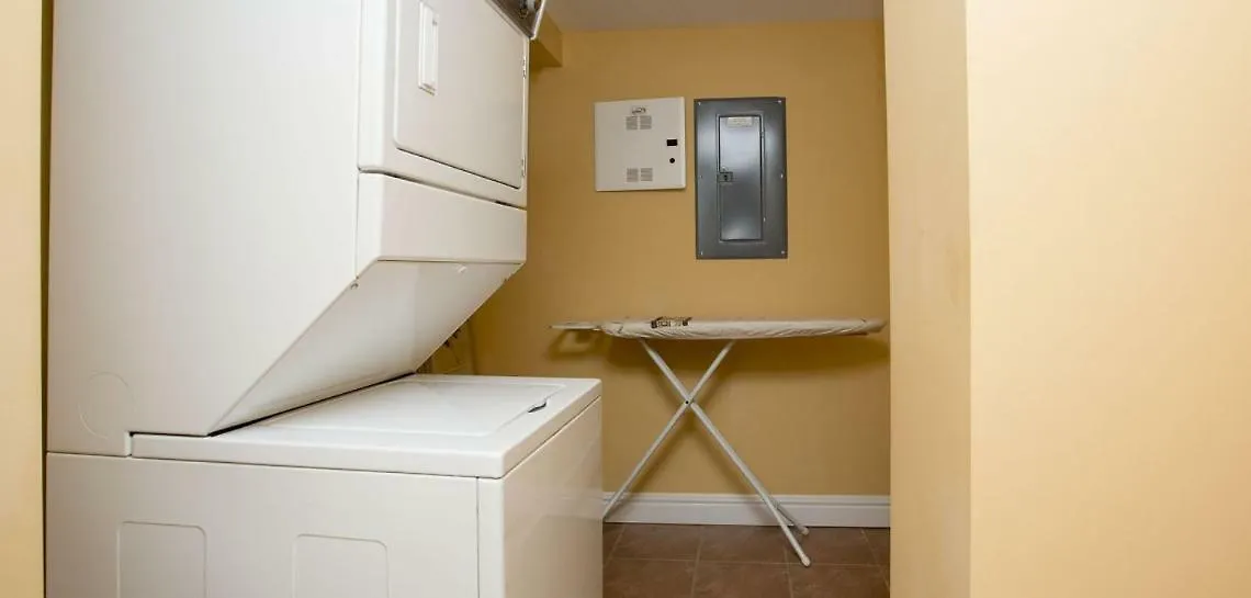 Moore Suites Salters Gate Halifax Apartment
