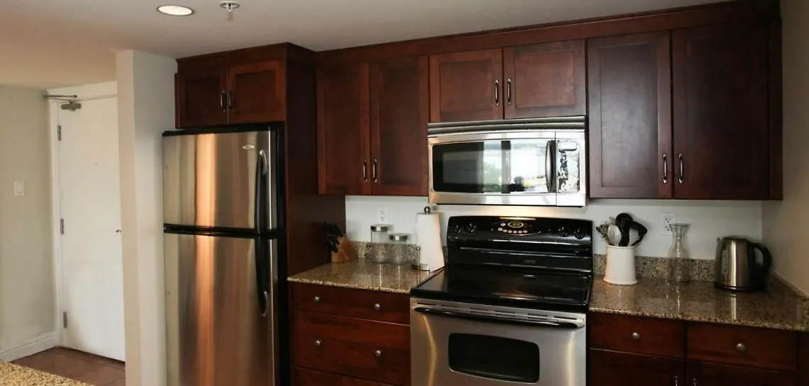 Moore Suites Salters Gate Halifax Apartment